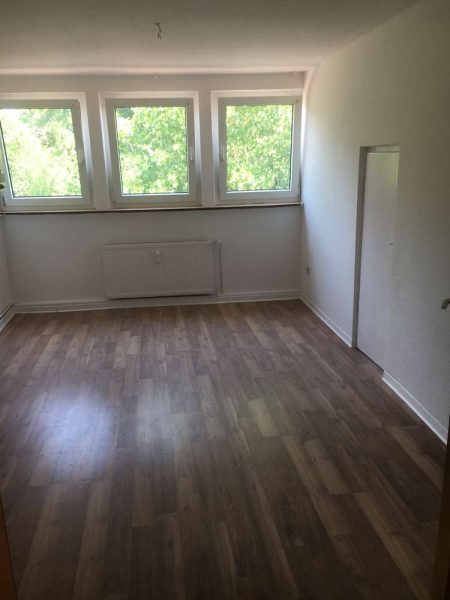 Schöne 3-Zi.-Kü.-Bad Dachgeschosswohnung in Northeim